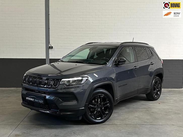 Gebruikt 2023 Jeep Compass Night Eagle SUV | € 27.250 - Afbeelding 1/4