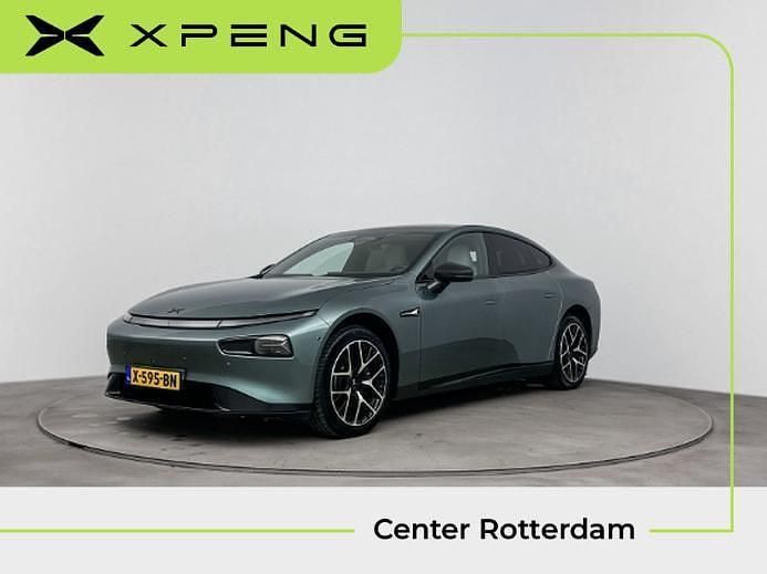 Groen Gebruikt 2023 XPENG P7 AWD Performance Sedan | € 45.945 - Afbeelding 1/4