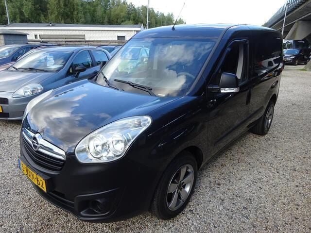 Overige Gebruikt 2012 Opel Combo MPV | € 3.995 (Eerlijke prijs) - Afbeelding 1/4