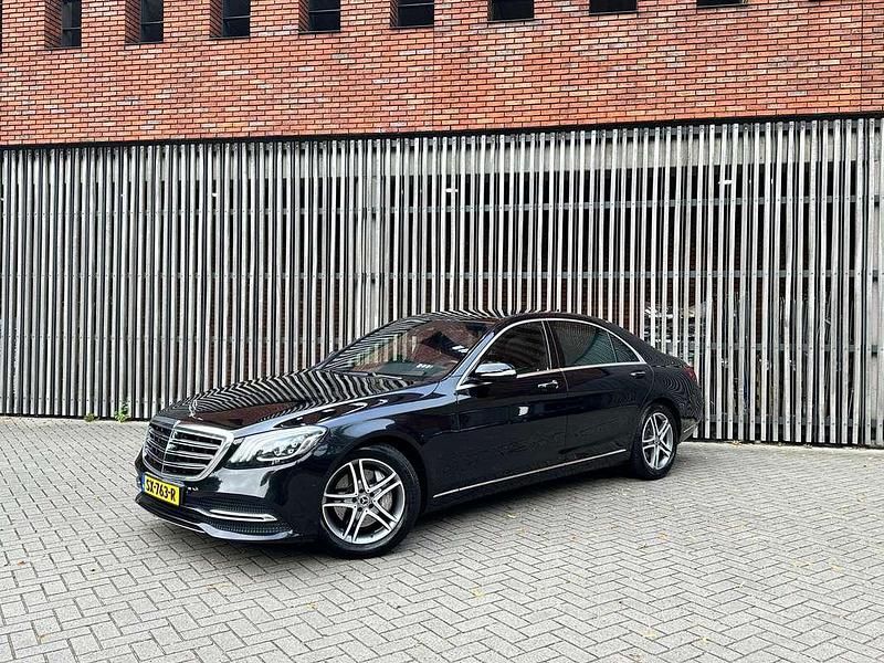 Zwart Gebruikt 2018 Mercedes S350 Premium Plus Sedan | € 44.950 (Eerlijke prijs) - Afbeelding 1/4