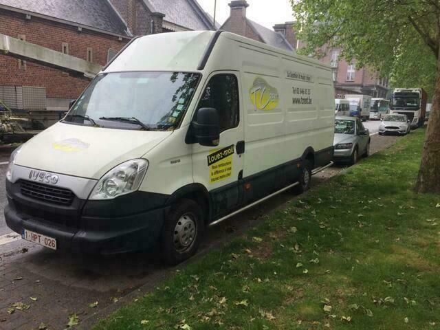 Wit Gebruikt 2012 Iveco Daily MPV | € 11.500 (Duur) - Afbeelding 1/4