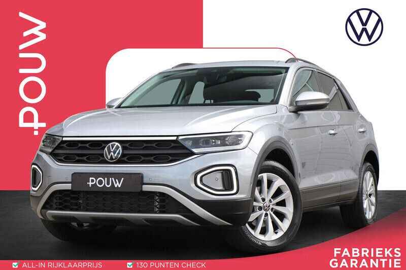 Grijs Gebruikt 2024 VW T-Roc Life SUV | € 28.900 (Goede deal) - Afbeelding 1/4