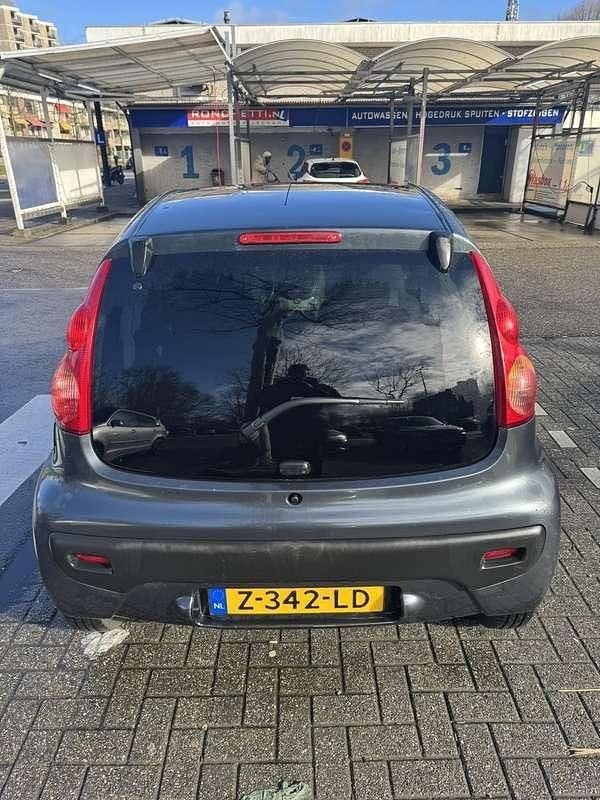 Occasion Peugeot 107 68 PK (50 kW) 2009 Grijs Hatchback