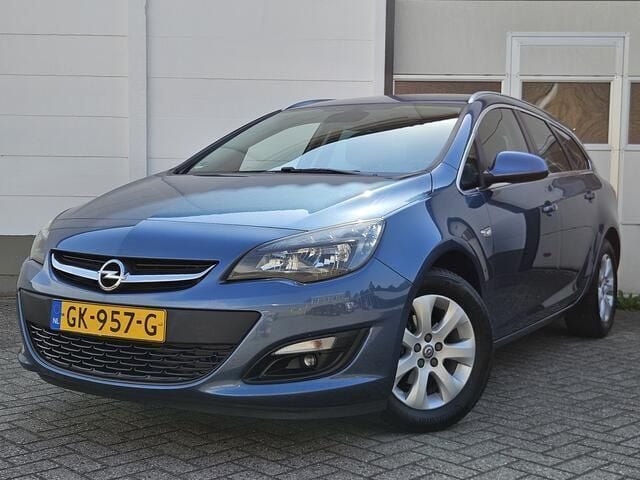 Blauw Gebruikt 2015 Opel Astra Edition Stationwagen | € 6.950 (Eerlijke prijs) - Afbeelding 1/4