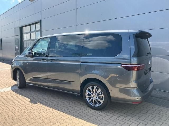 Occasion VW Multivan Edition 245 PK (180 kW) 2025 Grijs (metallic) Van