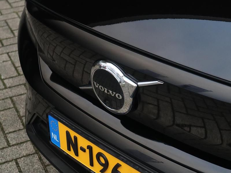 Occasion Volvo C40 300 kW (409 PK) 2021 Zwart SUV