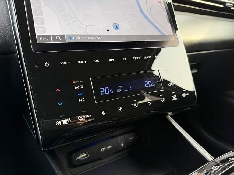 Occasion Hyundai Tucson Comfort 230 PK (169 kW) 2022 Shimmering silver metallic (r2t) SUV