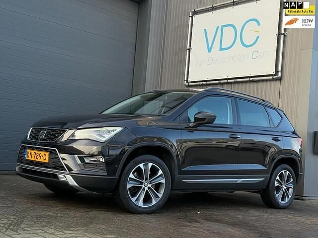 Zwart Occasion 2016 Seat Ateca Style SUV | € 14.250 (Eerlijke prijs) - Afbeelding 1/4