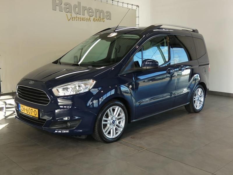 Blauw Gebruikt 2016 Ford Tourneo Courier Titanium MPV | € 10.950 (Eerlijke prijs) - Afbeelding 1/4