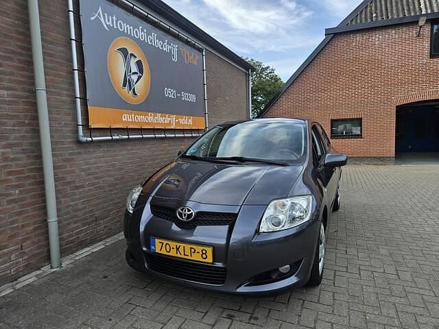 Grijs Gebruikt 2010 Toyota Auris Hatchback | € 3.445 (Eerlijke prijs) - Afbeelding 1/4