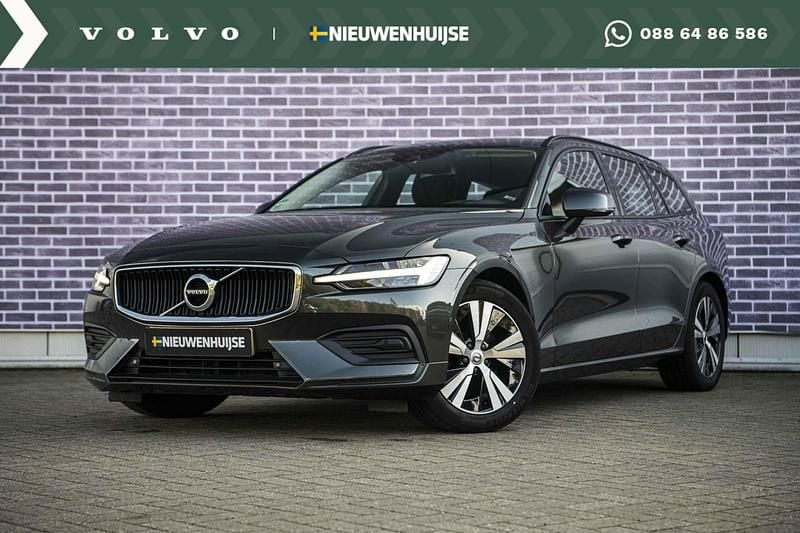 Grijs Gebruikt 2021 Volvo V60 Momentum Stationwagen | € 27.899 (Super prijs) - Afbeelding 1/3