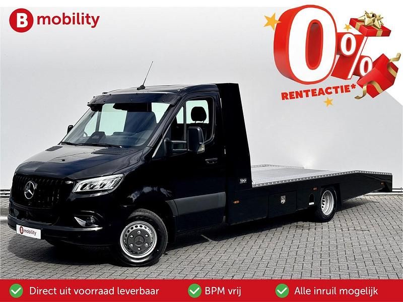 Zwart (metallic) Occasion 2024 Mercedes Sprinter Van | € 91.995 - Afbeelding 1/4