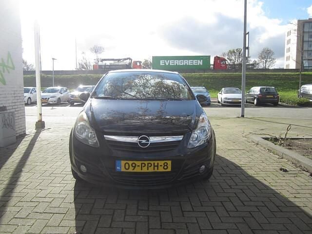 Zwart Gebruikt 2011 Opel Corsa Edition Hatchback | € 3.450 (Eerlijke prijs) - Afbeelding 1/4