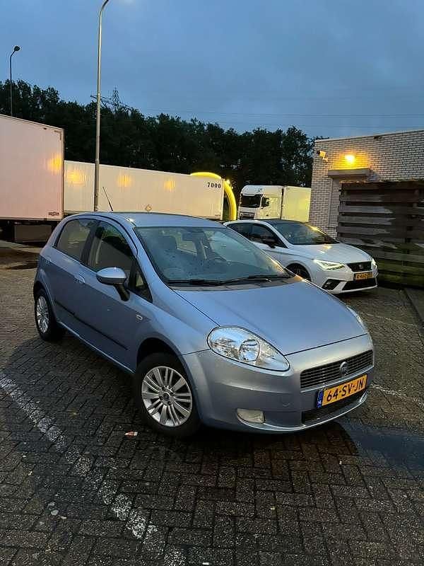 Gebruikt 2006 Fiat Grande Punto Active Hatchback | € 3.500 (Iets duurder) - Afbeelding 1/4