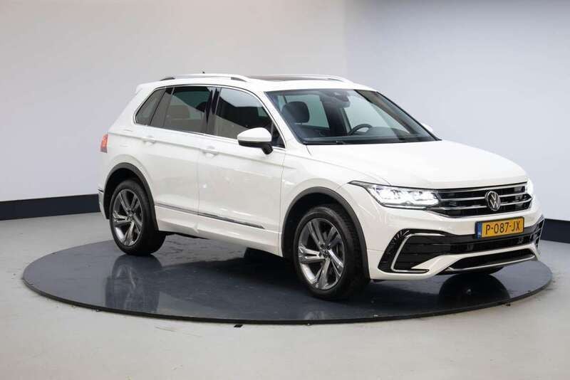 Wit Gebruikt 2022 VW Tiguan Business+ SUV | € 33.450 (Goede deal) - Afbeelding 1/4