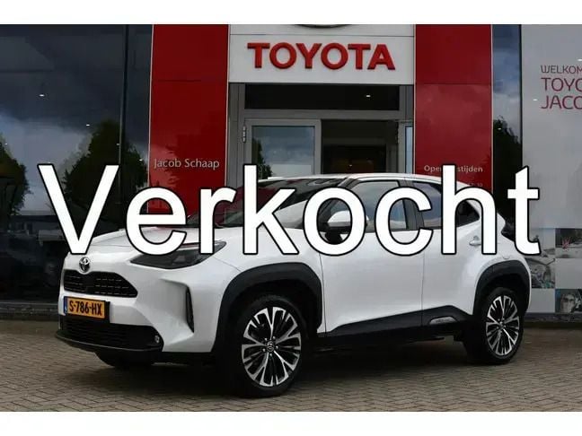 Wit, metallic lak Gebruikt 2021 Toyota Yaris Cross Executive SUV | € 27.999 (Eerlijke prijs) - Afbeelding 1/4