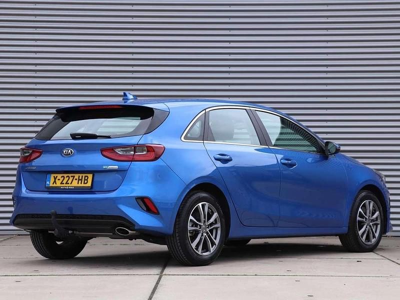 Occasion Kia Ceed 160 PK (117 kW) 2022 Blauw Hatchback