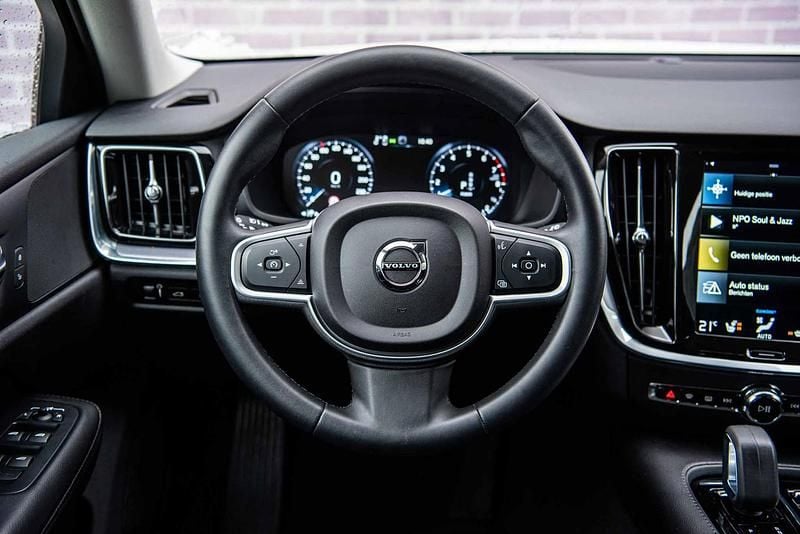 Occasion Volvo V60 Inscription 340 PK (250 kW) 2021 Grijs (metallic) Stationwagen