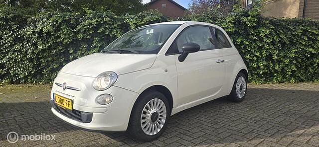Wit Gebruikt 2010 Fiat 500 Pop Hatchback | € 3.650 (Eerlijke prijs) - Afbeelding 1/4