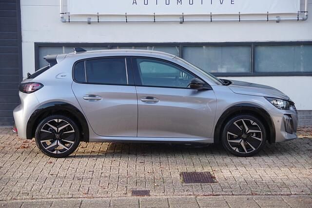 Occasion Peugeot 208 GT 136 PK (100 kW) 2024 Grijs Hatchback