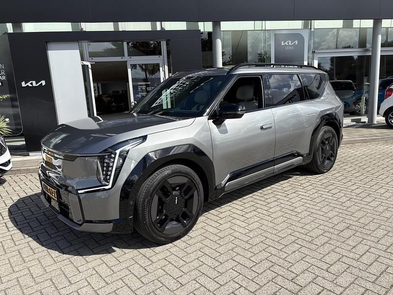 Grijs Gebruikt 2024 Kia EV9 GT-Line SUV | € 69.945 (Eerlijke prijs) - Afbeelding 1/4