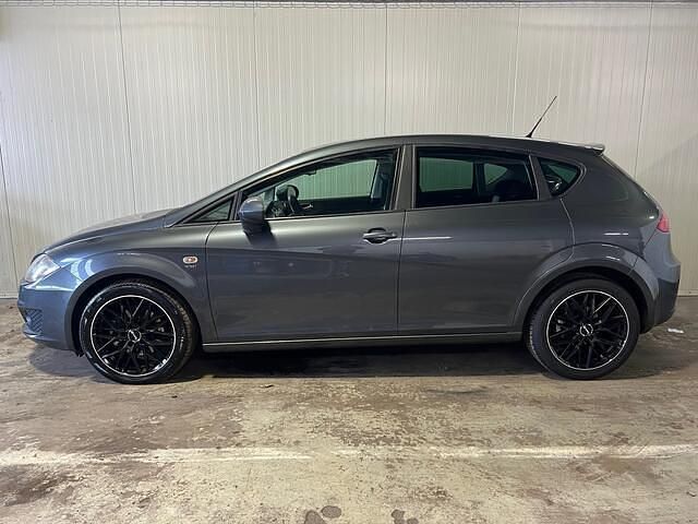 Occasion Seat Leon 125 PK (91 kW) 2009 Grijs Hatchback