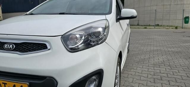 Wit Gebruikt 2014 Kia Picanto Hatchback | € 7.199 (Goede deal) - Afbeelding 1/4