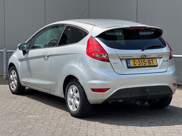 Occasion Ford Fiesta Ghia 95 PK (69 kW) 2010 Grijs Hatchback