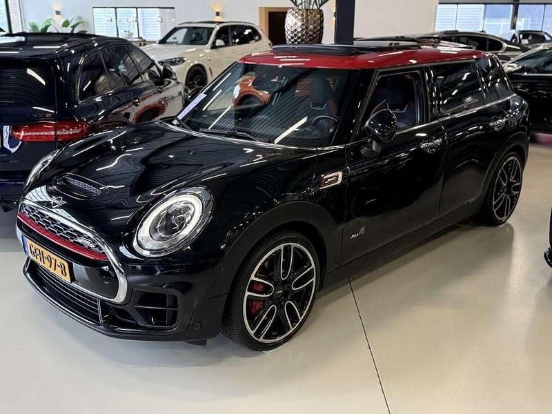 Zwart Gebruikt 2018 Mini John Cooper Works Clubman Stationwagen | € 25.995 (Eerlijke prijs) - Afbeelding 1/4