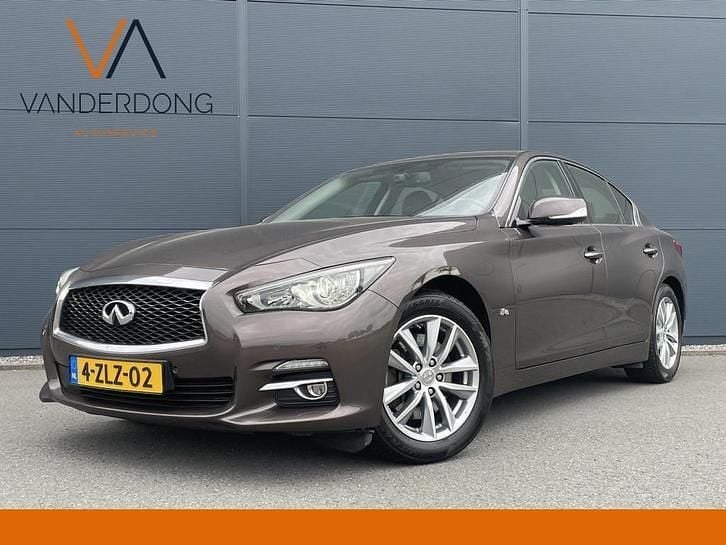 Bruin Gebruikt 2015 Infiniti Q50 Business Sedan | € 16.945 - Afbeelding 1/3