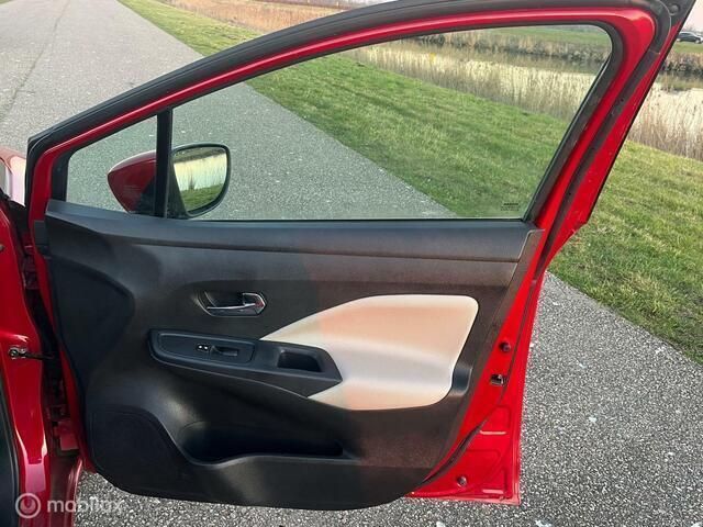 Occasion Nissan Micra N-Connecta 90 PK (66 kW) 2018 Rood Hatchback