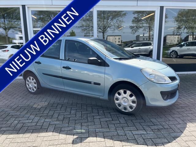 Blauw Gebruikt 2008 Renault Clio R.S. Hatchback | € 1.750 (Eerlijke prijs) - Afbeelding 1/4