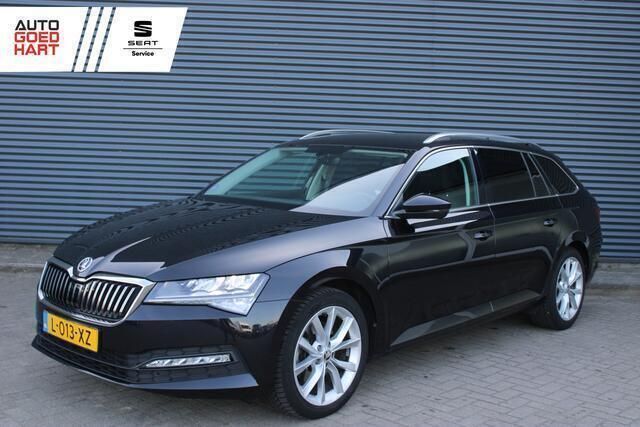 Zwart Gebruikt 2021 Skoda Superb Business Line Stationwagen | € 23.895 (Goede deal) - Afbeelding 1/4