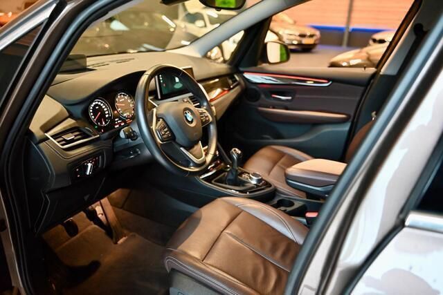 Occasion BMW 216 Executive 109 PK (80 kW) 2019 Beige Stationwagen