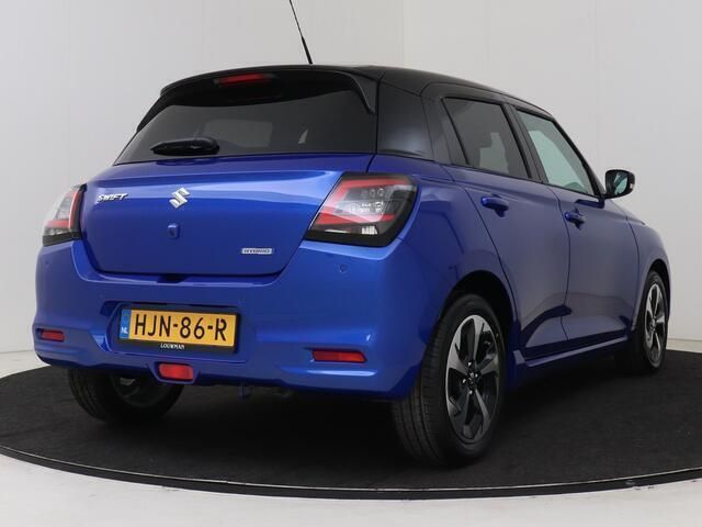 Blauw, metallic lak Nieuw 2025 Suzuki Swift Style Hatchback | € 29.698 (Iets duurder) - Afbeelding 1/2