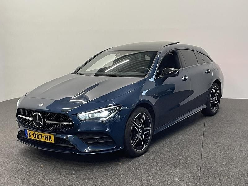 Occasion Mercedes CLA250e Shooting Brake Business 262 PK (192 kW) 2021 Blauw (metallic) Stationwagen