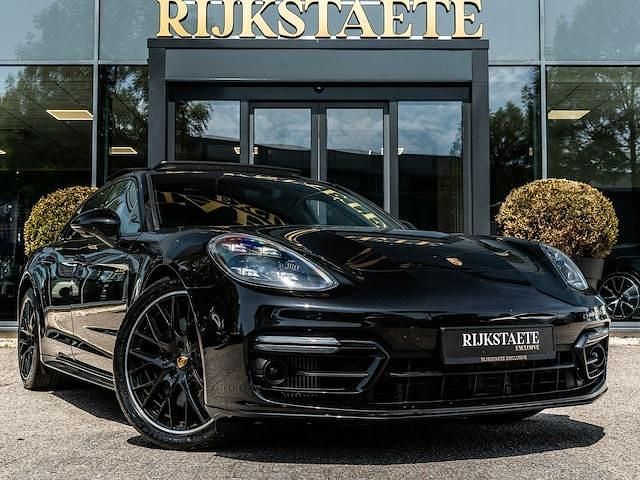 Occasion Porsche Panamera S E-Hybrid Platinum Edition 461 PK (339 kW) 2024 Zwart, metallic lak Sedan