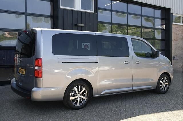 Occasion Citroën e-Spacetourer 100 kW (136 PK) 2024 Grijs Van