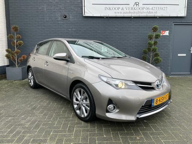 Bruin Gebruikt 2013 Toyota Auris Hatchback | € 14.950 (Eerlijke prijs) - Afbeelding 1/4