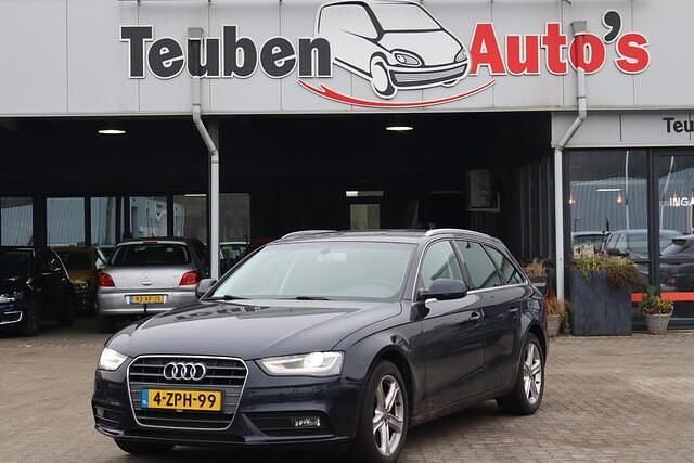 Occasion Audi A4 Basis 170 PK (125 kW) 2015 Blauw Stationwagen