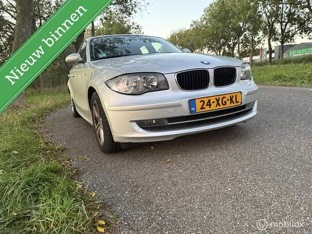 Grijs Gebruikt 2007 BMW 116 Hatchback | € 2.450 (Eerlijke prijs) - Afbeelding 1/4