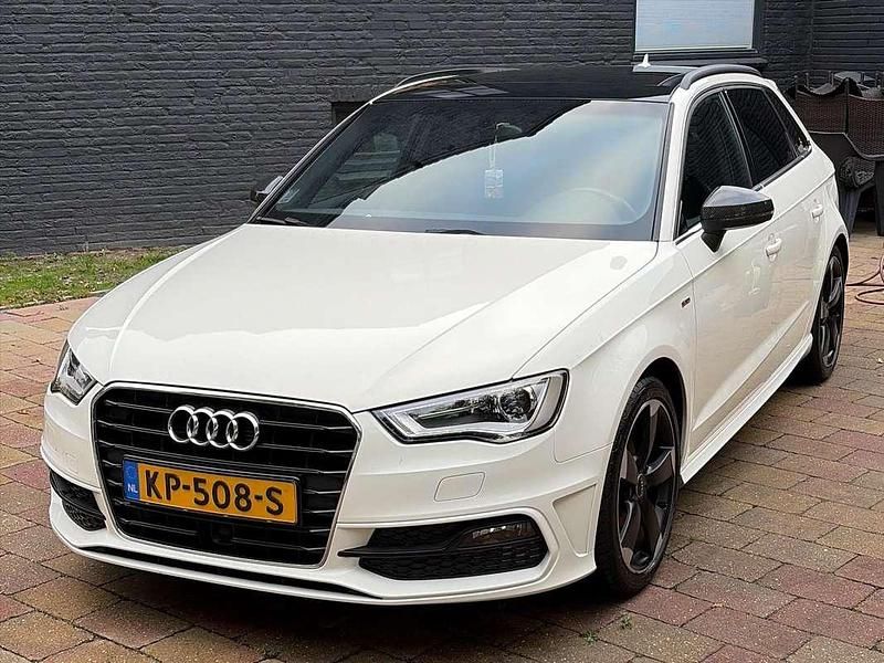 Wit Gebruikt 2013 Audi A3 Hatchback | € 13.250 (Eerlijke prijs) - Afbeelding 1/4