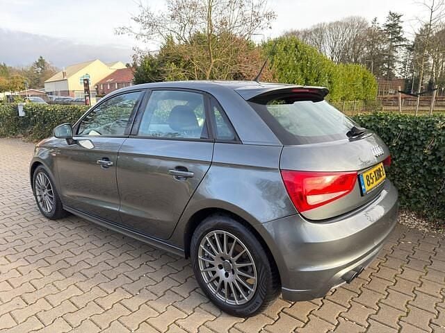 Occasion Audi A1 Sportback S-Line 122 PK (89 kW) 2012 Grijs (metallic) Hatchback