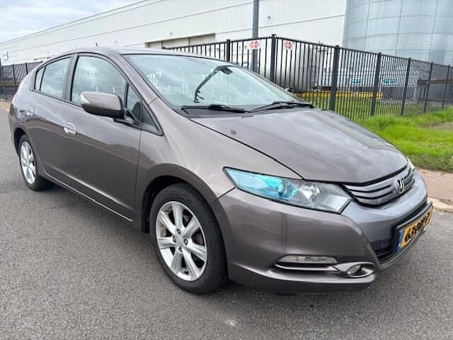 Grijs Gebruikt 2011 Honda Insight Elegance Hatchback | € 5.500 (Eerlijke prijs) - Afbeelding 1/4