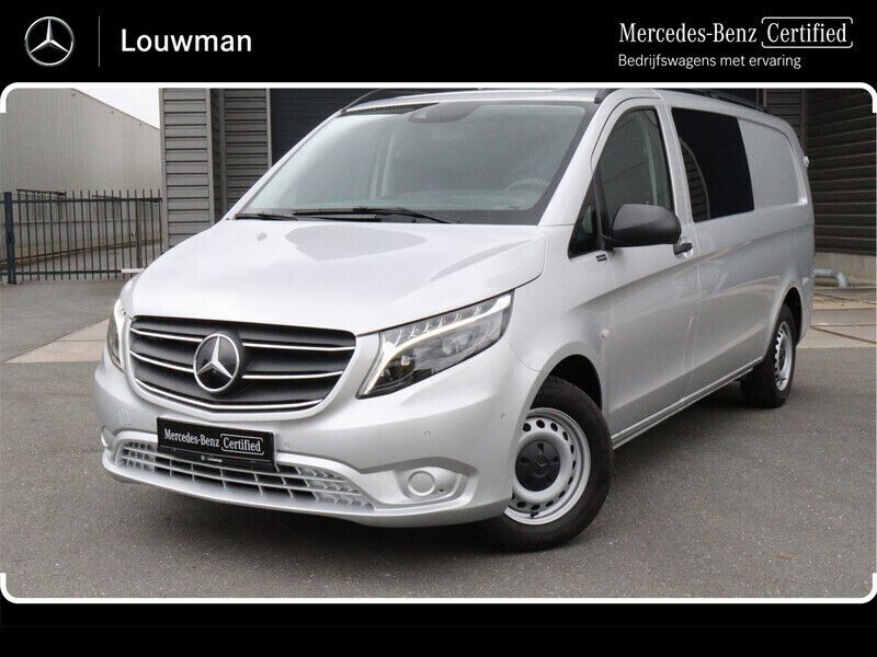 Zilver Nieuw 2024 Mercedes Vito MPV | € 41.945 (Eerlijke prijs) - Afbeelding 1/4