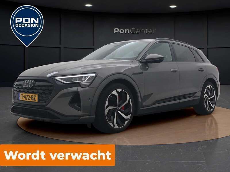 Grijs, metallic lak Gebruikt 2023 Audi Q8 e-tron Advanced SUV | € 44.950 (Iets duurder) - Afbeelding 1/3