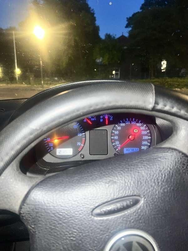Gebruikt 2000 VW Bora Sedan | € 900 (Eerlijke prijs) - Afbeelding 1/4