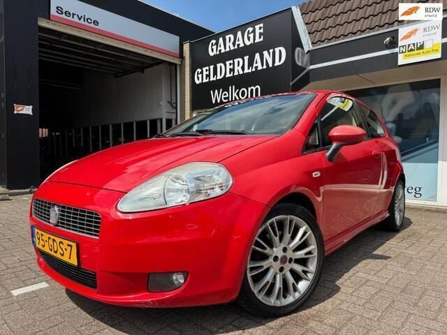 Rood Gebruikt 2008 Fiat Grande Punto Sport Hatchback | € 1.700 - Afbeelding 1/4
