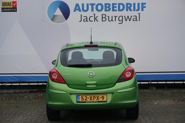 Occasion Opel Corsa Edition 101 PK (74 kW) 2012 Groen Hatchback
