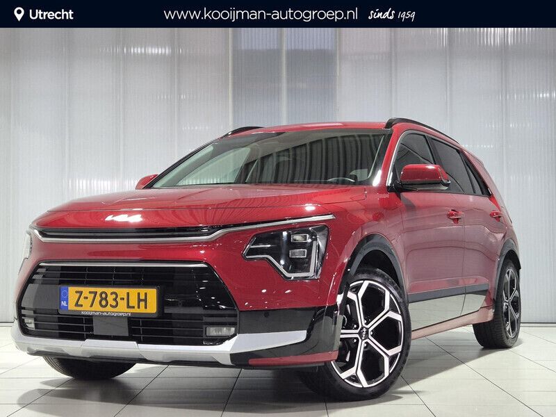 Runway red Gebruikt 2024 Kia Niro SUV | € 35.950 (Iets duurder) - Afbeelding 1/4